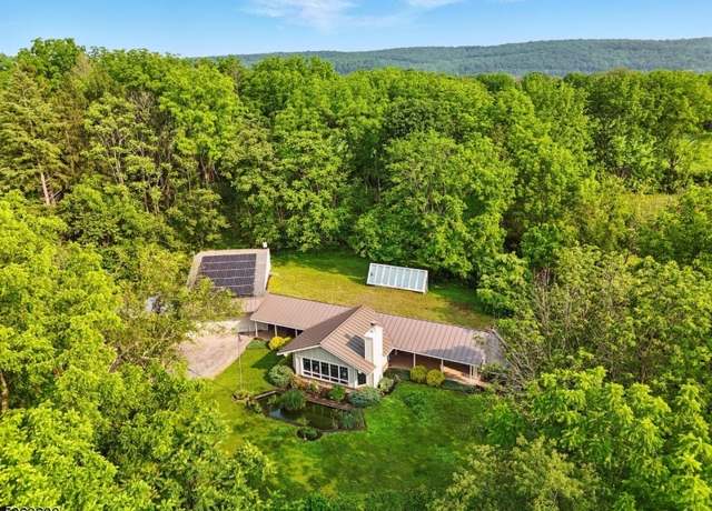 Property at 525 Watters Rd, Mansfield Twp., NJ 07840-5701, 3 beds, 2.5 baths