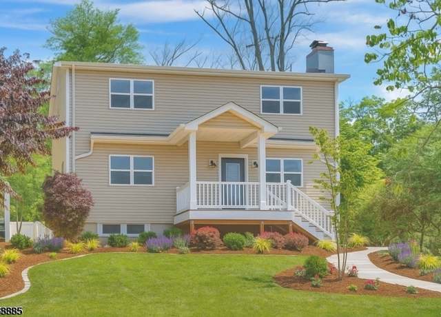 Property at 216 High St, Long Hill Twp., NJ 07980-1216, 4 beds, 2.5 baths
