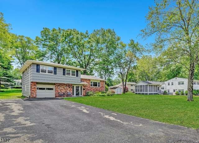 Property at 24 Etmore Pl, New Providence Boro, NJ 07974-1313, 3 beds, 2.5 baths