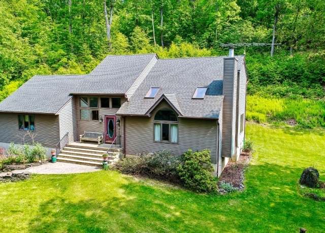 Property at 22 Hissim Rd, Hope Twp., NJ 07838-2427, 4 beds, 2.5 baths