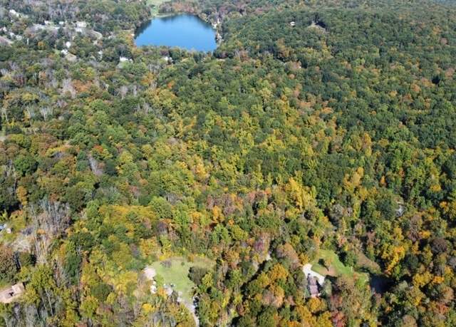 Property at 12 Pond Hollow Rd, Vernon Twp., NJ 07461-4515