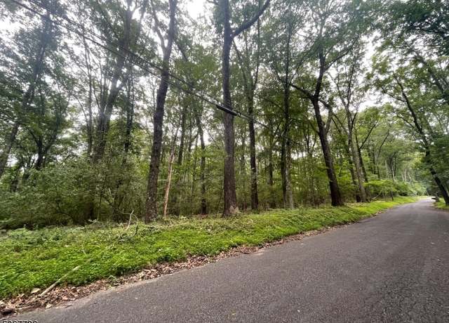 Property at 19 Polktown Rd, Union Twp., NJ 08827-4005