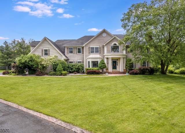 Property at 11 Winding Way, Chester Twp., NJ 07930-2800, 4 beds, 3.5 baths