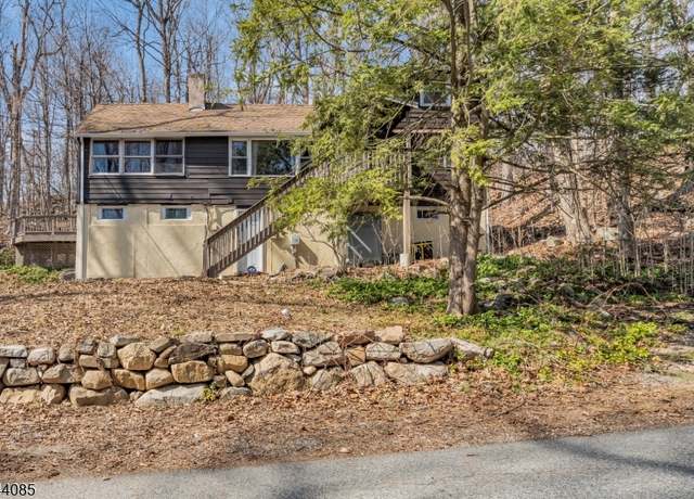 Property at 13 Wenatchee Rd, Vernon Twp., NJ 07422-1402, 3 beds, 2 baths