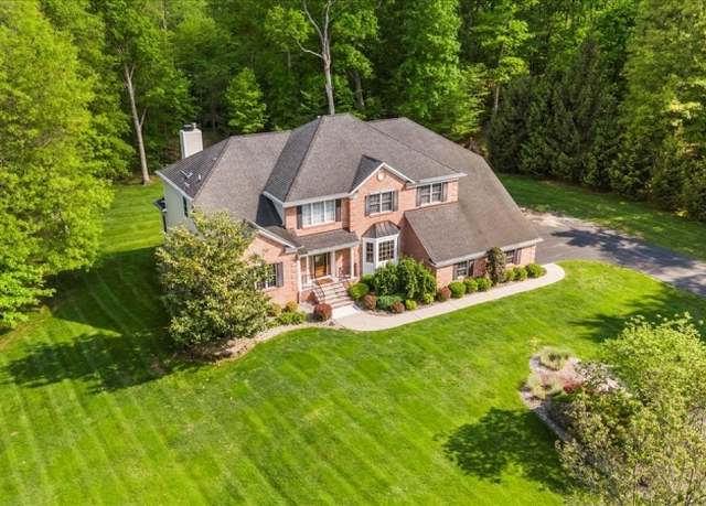 Property at 1 Wishnow Way, Bridgewater Twp., NJ 08807-1481, 5 beds, 5 baths
