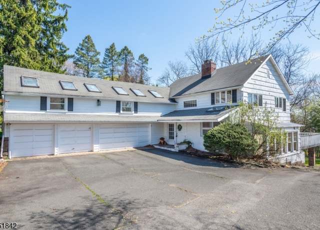 Property at 405 Goffle Hill Rd, Hawthorne Boro, NJ 07506-3122, 3 beds, 3 baths