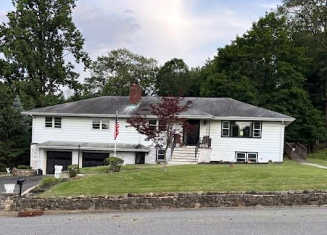 Property at 81 Roosevelt Ave, North Haledon Boro, NJ 07508-2823, 4 beds, 3 baths