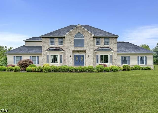 Property at 7 Farmstead Rd, Denville Twp., NJ 07834-2941, 4 beds, 4.5 baths