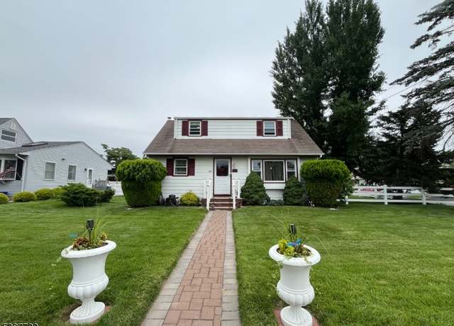 Property at 947 Boesel Ave, Manville Boro, NJ 08835-2420, 4 beds, 2 baths