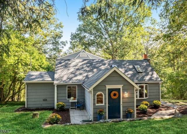 Property at 19 River Rd, Boonton Twp., NJ 07005-9147, 4 beds, 3 baths