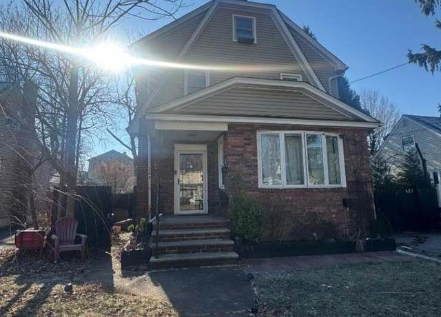 Property at 248 E Clinton Ave, Bergenfield Boro, NJ 07621-3203, 3 beds, 1 bath