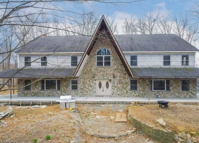 Property at 1 Hillview Ln, Blairstown Twp., NJ 07825-2314, 7 beds, 4.5 baths