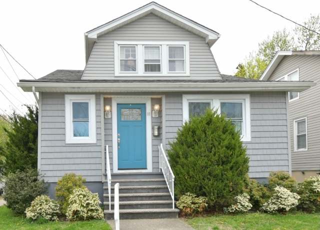 Property at 89 Jacoby St, Maplewood Twp., NJ 07040-3057, 4 beds, 2.5 baths