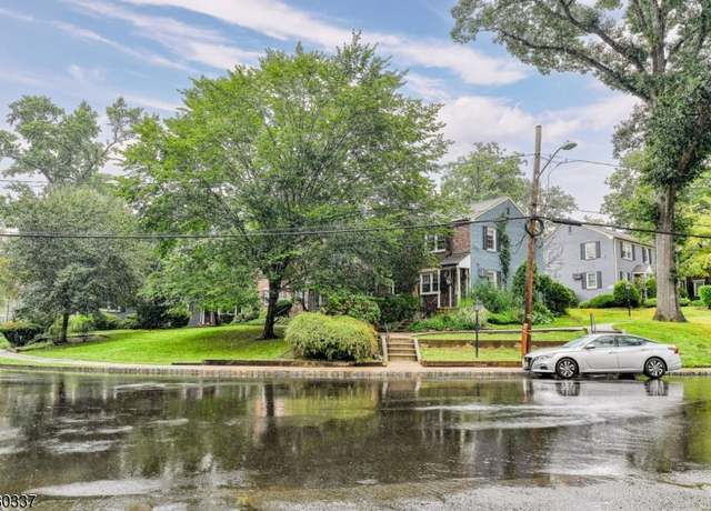 Property at 209 Lincoln Park E #209, Cranford Twp., NJ 07016-3121, 2 beds, 1 bath