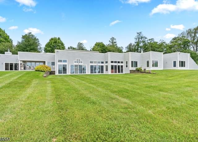 Property at 62 Zellers Rd, Washington Twp., NJ 07853, 3 beds, 4 baths