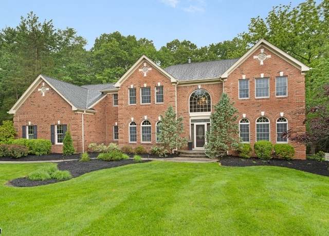 Property at 9 Oakridge Rd, Clinton Twp., NJ 08801-3380, 4 beds, 3.5 baths