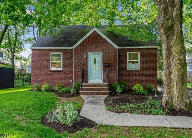 Property at 248 Knickerbocker Rd, Closter Boro, NJ 07624-1814, 4 beds, 2 baths