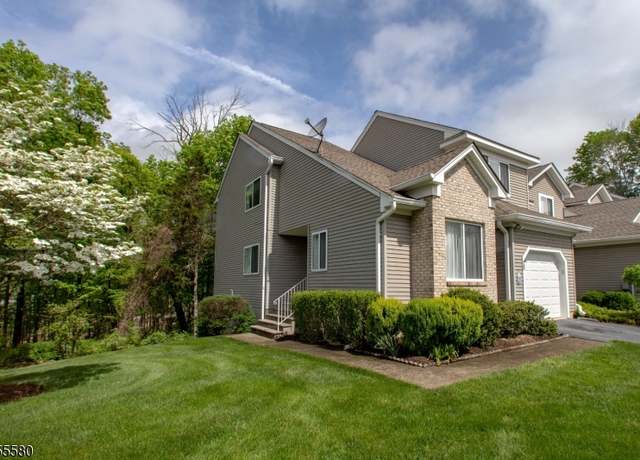 Property at 8 Sundance Ter, Hardyston Twp., NJ 07419-2418, 2 beds, 2.5 baths