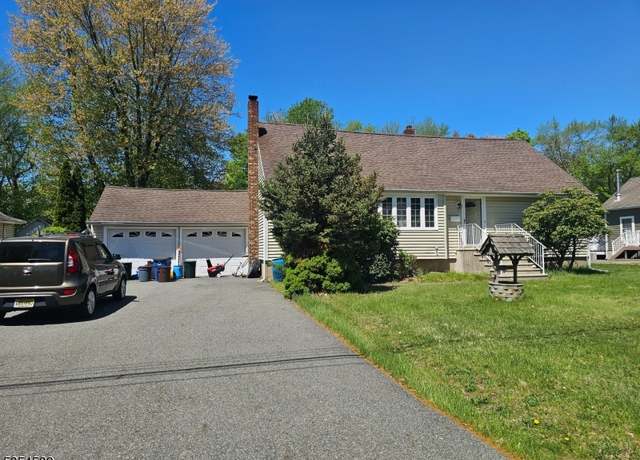 Property at 5 Fairview Ave, Pequannock Twp., NJ 07440-1609, 4 beds, 2 baths