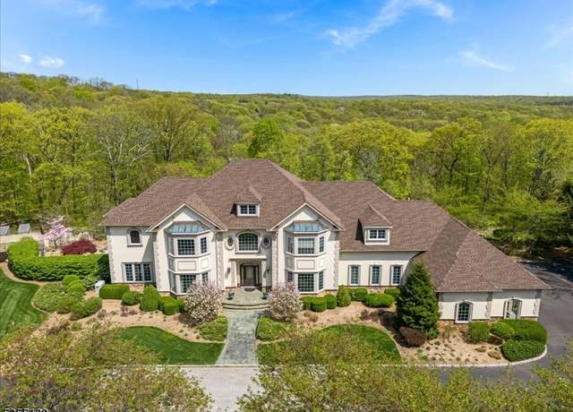 Property at 3 Winthrop Gait Rd, Sparta Twp., NJ 07871-3035, 5 beds, 5.5 baths