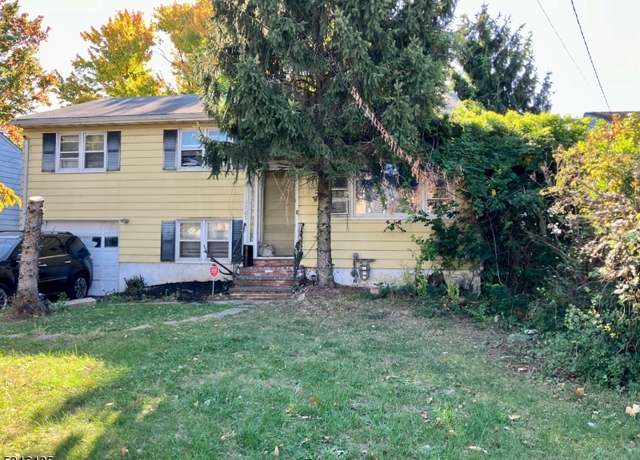 Property at 1707 Burnet Ave, Union Twp., NJ 07083-4211, 4 beds, 1.5 baths