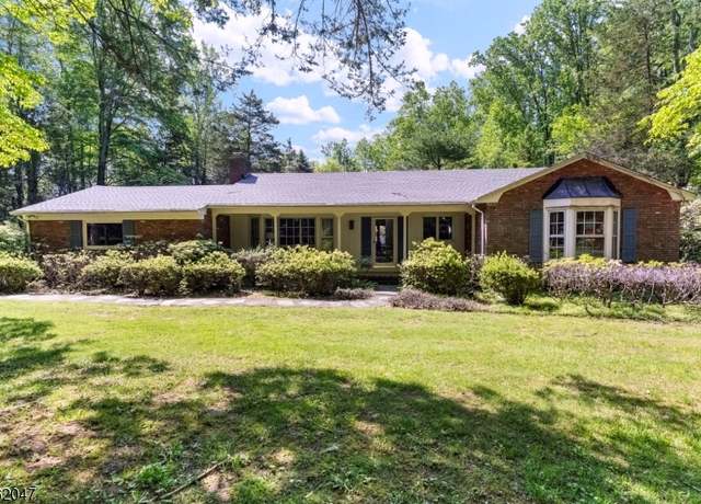 Property at 98 Dreahook Rd, Whitehouse Station, NJ 08889-3333, 3 beds, 2 baths