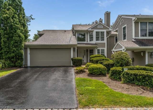 Property at 113 WestView Ln, Bedminster Twp., NJ 07921-1618, 2 beds, 2.5 baths
