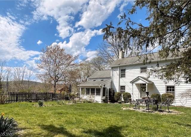 Property at 53 Hoffmans Crossing Rd, Lebanon Twp., NJ 07830-4223, 3 beds, 2.5 baths