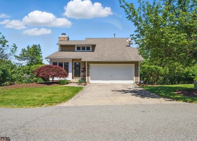 Property at 7 Canada Goose Dr, Allamuchy Twp., NJ 07840-3106, 4 beds, 3 baths
