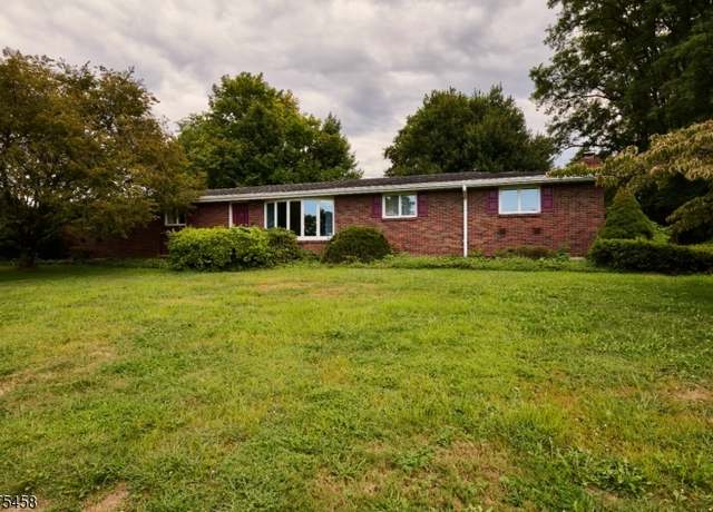 Property at 264 Ridge Rd, Harmony Twp., NJ 08865-2140, 3 beds, 1.5 baths