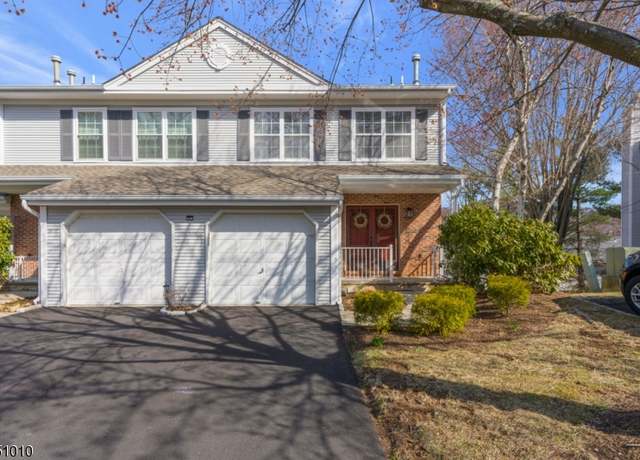 Property at 34 Hickory Way, Mount Arlington Boro, NJ 07856-1368, 2 beds, 2.5 baths