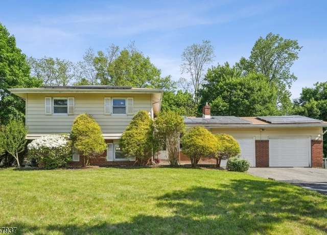 Property at 12 Xenia Ct, Mine Hill Twp., NJ 07803-3024, 3 beds, 1.5 baths