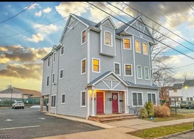 Property at 27 Sussex Ave #1, Morristown Town, NJ 07960-8674, 2 beds, 1 bath
