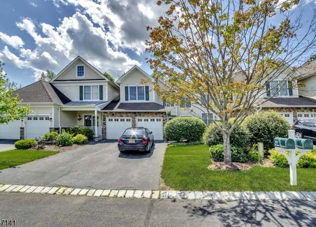 Property at 40 Briar Ct, Hardyston Twp., NJ 07419-1269, 4 beds, 3.5 baths