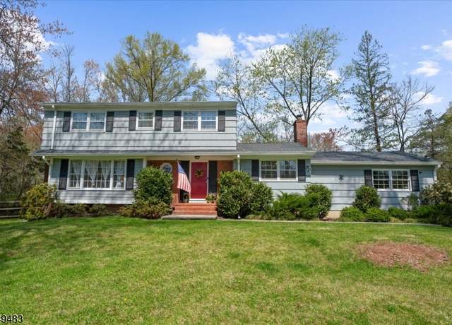 Property at 2 Wedgewood Dr, Bernards Twp., NJ 07920-2658, 4 beds, 2.5 baths