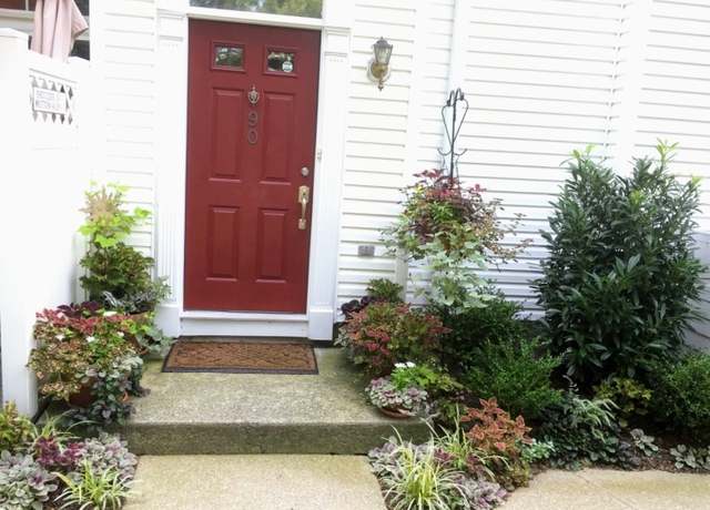 Property at 90 Hancock Dr, Morris Twp., NJ 07960-2737, 3 beds, 2.5 baths