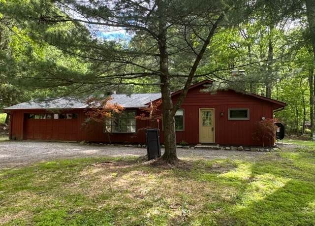 Property at 10 Deerpath Rd, Lebanon Twp., NJ 07830-4202, 4 beds, 2 baths