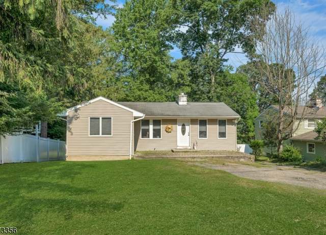Property at 36 Sagamore Trl, Sparta Twp., NJ 07871-1511, 2 beds, 1.5 baths