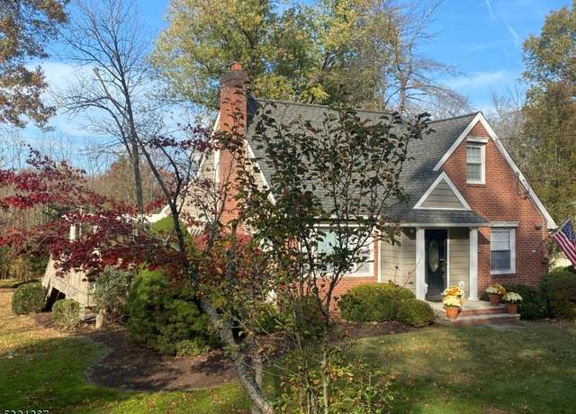 Property at 800 Main Rd, Montville Twp., NJ 07082-1328, 3 beds, 2 baths