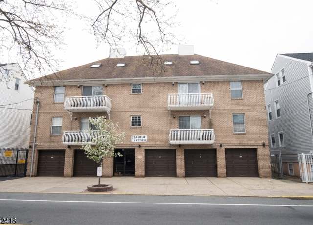 Property at 272-276 Walnut St Unit 4B, Newark City, NJ 07105-1722, 3 beds, 2 baths