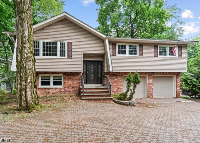 Property at 44 Stanhope Rd, Sparta Twp., NJ 07871-2231, 3 beds, 2.5 baths