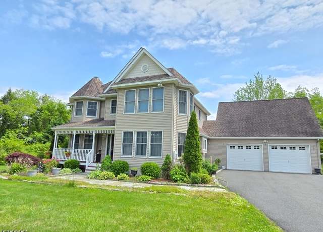 Property at 133 River Rd, Montague Twp., NJ 07827-3225, 3 beds, 2.5 baths