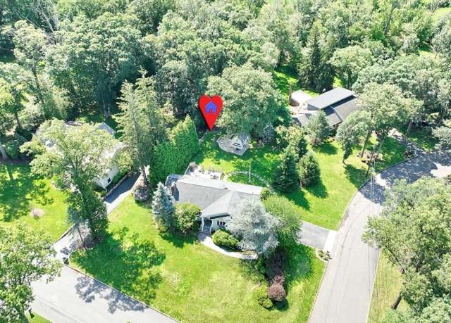 Property at 38 Deer Trail Rd, North Caldwell Boro, NJ 07006-4143, 3 beds, 2 baths
