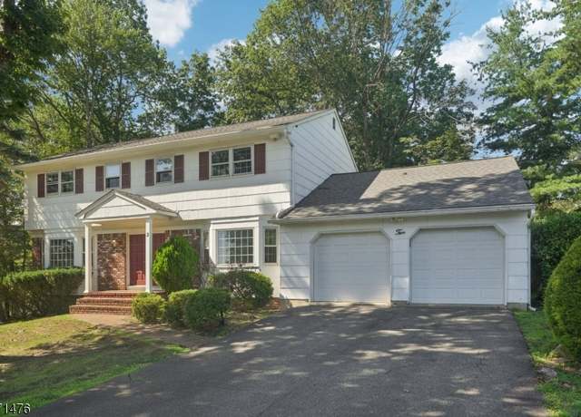 Property at 2 Breton Dr, Montville Twp., NJ 07058-9408, 5 beds, 2.5 baths