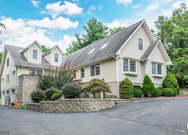 Property at 90 Eagle Rock Ave, Roseland Boro, NJ 07068, 4 beds, 4 baths