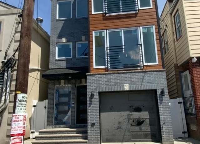 Property at 347 3rd Ave, Newark City, NJ 07107, 6 beds, 4.5 baths