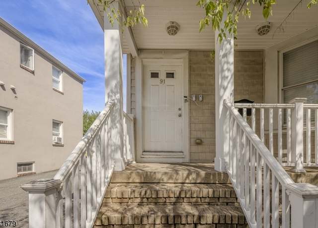 Property at 91 Elm Ave, Rahway City, NJ 07065-3216, 5 beds, 3.5 baths