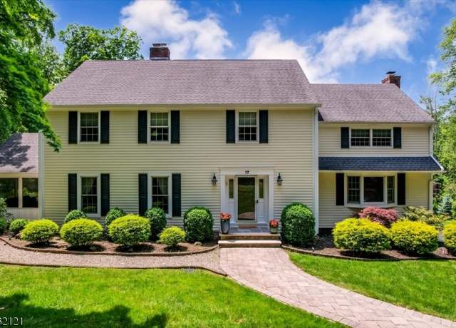 Property at 17 Olsen Dr, Warren Twp., NJ 07059-5032, 5 beds, 2.5 baths