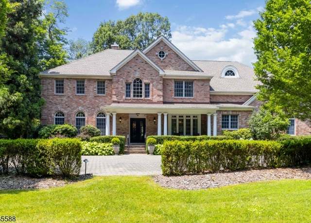 Property at 10 Westminster Pl, Morris Twp., NJ 07960-5810, 6 beds, 5.5 baths