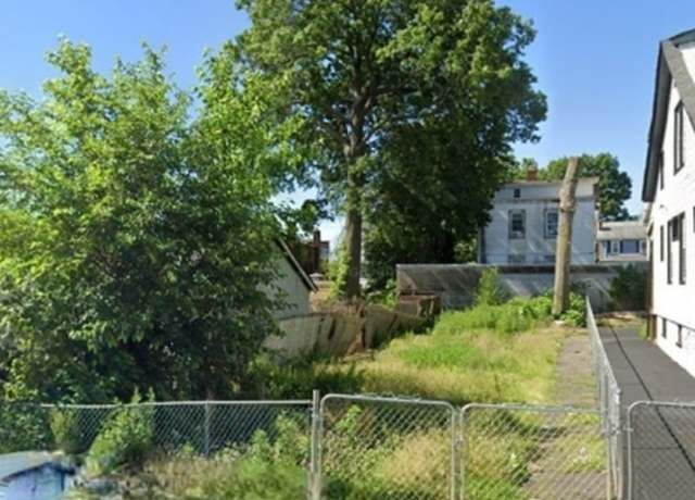 Property at 10 Lenox St, Newark City, NJ 07106-3006